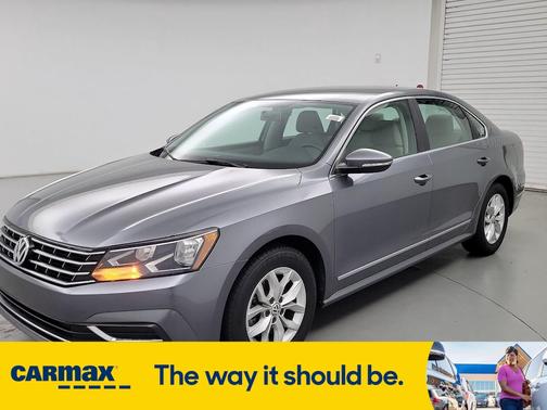 2016 Volkswagen Passat S