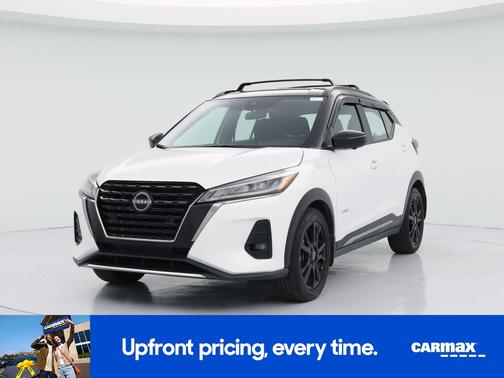 White 2022 Nissan Kicks SR