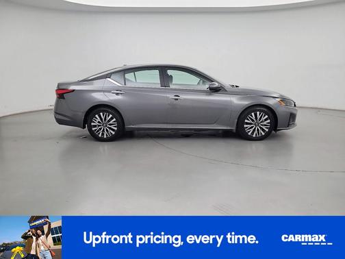 Gray 2023 Nissan Altima SV