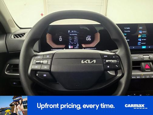 Black 2025 Kia K4 EX