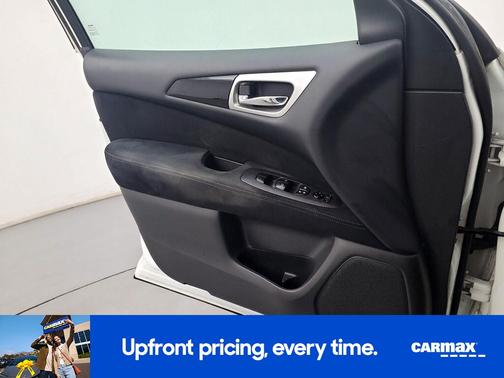 2015 Nissan Pathfinder SV