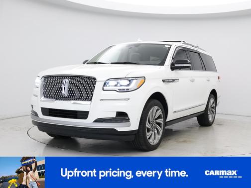 White 2022 Lincoln Navigator Reserve