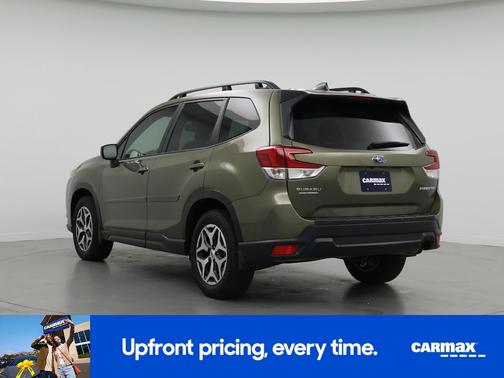 Green 2024 Subaru Forester Premium