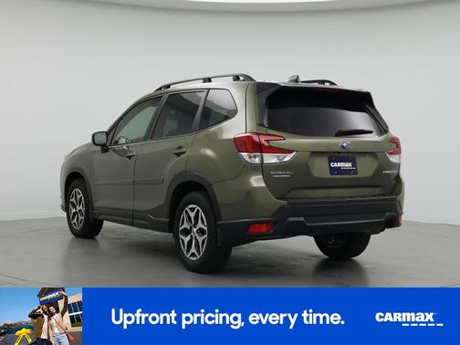 Green 2024 Subaru Forester Premium