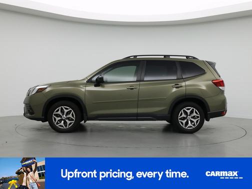 Green 2024 Subaru Forester Premium