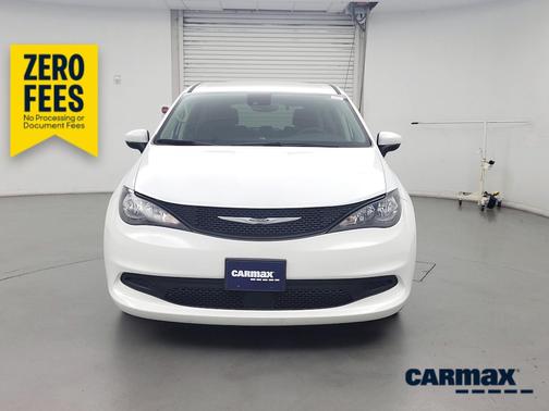 White 2023 Chrysler Voyager LX