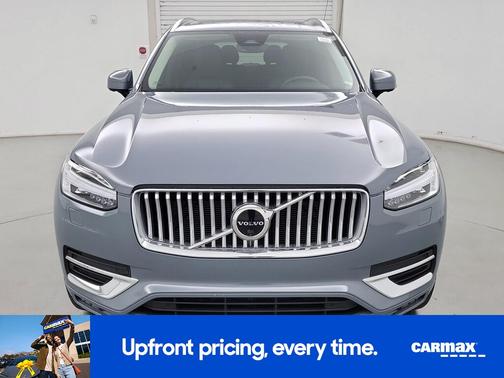 2023 Volvo XC90 B6 Plus