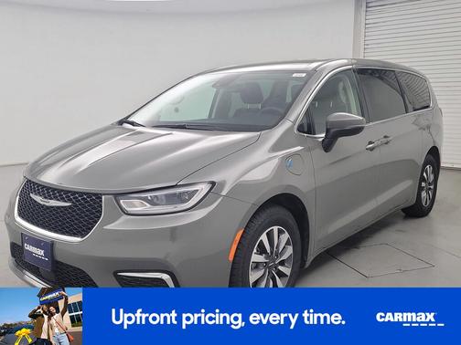 Gray 2023 Chrysler Pacifica Hybrid Touring L