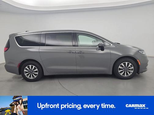 Gray 2023 Chrysler Pacifica Hybrid Touring L