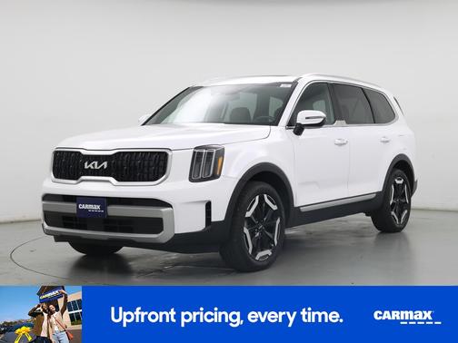 White 2023 Kia Telluride EX