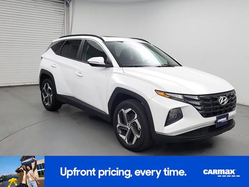 White 2023 Hyundai TUCSON SEL
