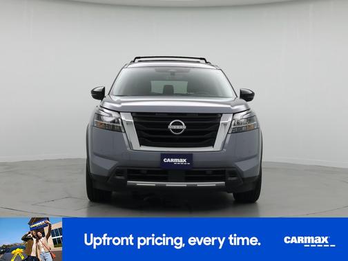 Gray 2023 Nissan Pathfinder SL