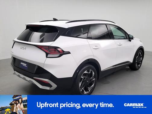 White 2023 Kia Sportage SX Prestige