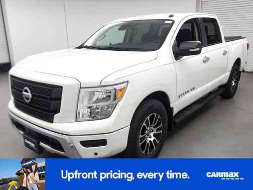 2020 Nissan Titan SV