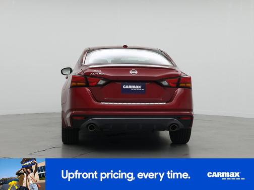 Burgundy 2021 Nissan Altima SR