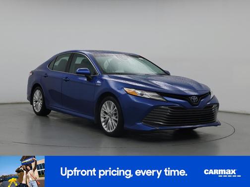 2020 Toyota Camry Hybrid XLE