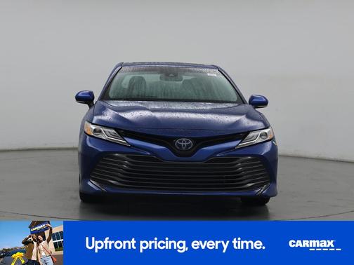 2020 Toyota Camry Hybrid XLE
