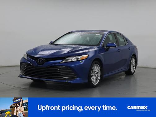 2020 Toyota Camry Hybrid XLE