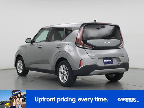 Gray 2023 Kia Soul LX