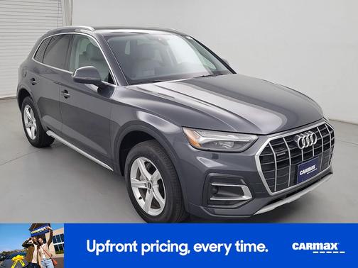 Gray 2023 Audi Q5 Premium