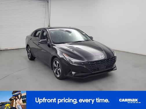 Black 2023 Hyundai ELANTRA SEL