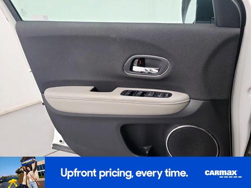 White 2021 Honda HR-V EX