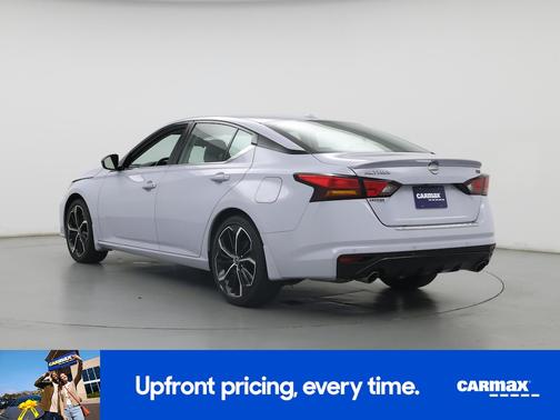 Gray 2023 Nissan Altima SR