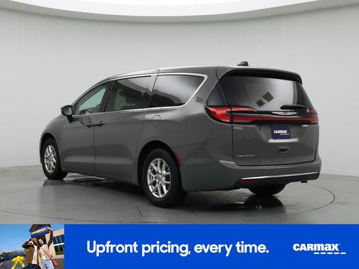 Gray 2023 Chrysler Pacifica Touring L
