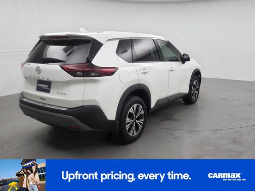 White 2021 Nissan Rogue SV