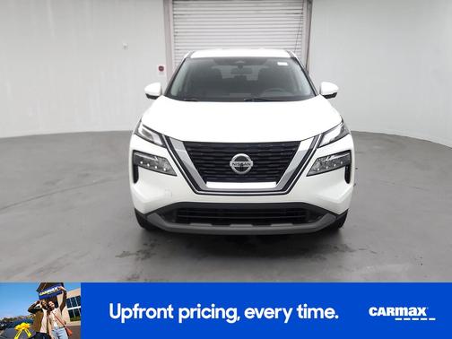 White 2021 Nissan Rogue SV