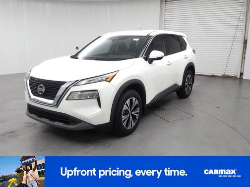 White 2021 Nissan Rogue SV