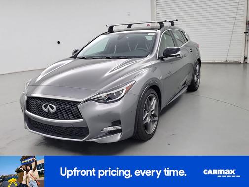 2017 INFINITI QX30 Sport