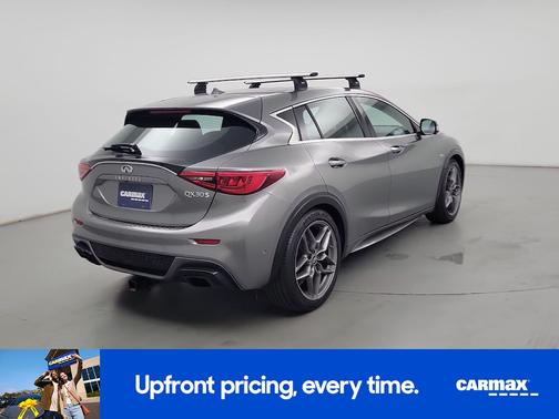 2017 INFINITI QX30 Sport