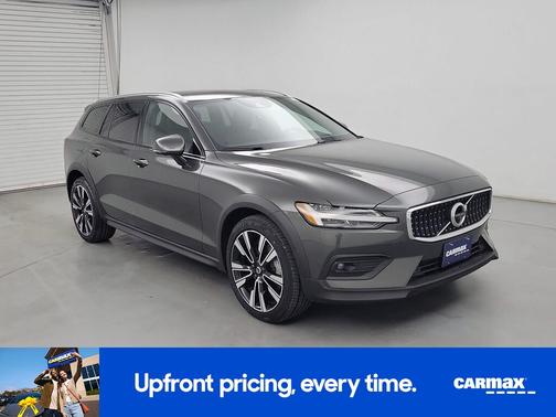 2021 Volvo V60 Cross Country T5