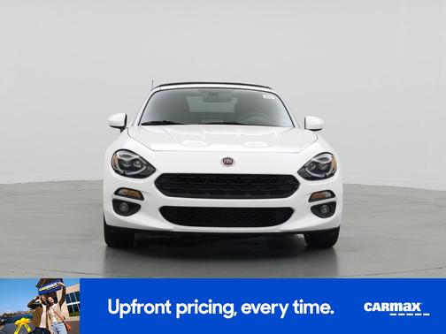 White 2018 FIAT 124 Spider Lusso