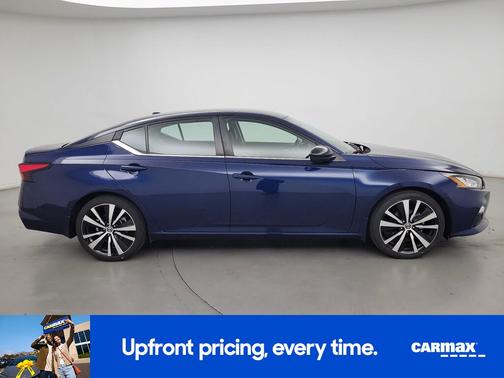 2022 Nissan Altima SR