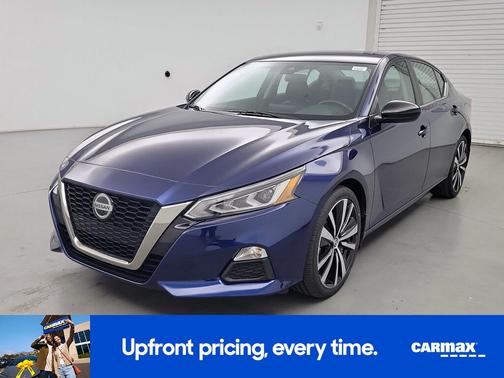 2022 Nissan Altima SR