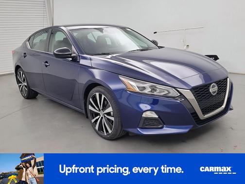 2022 Nissan Altima SR