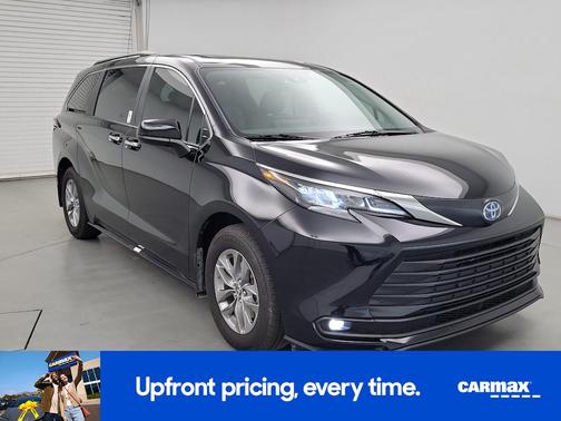 2025 Toyota Sienna XLE