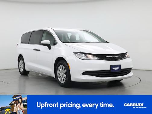 2020 Chrysler Voyager L