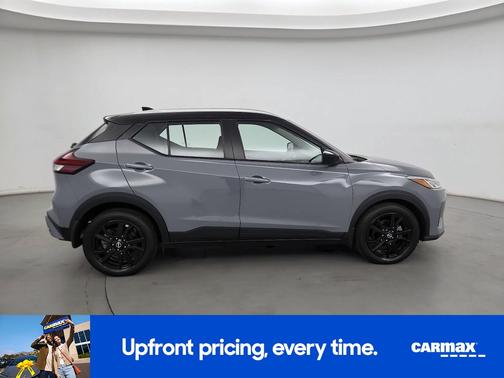 2022 Nissan Kicks SV