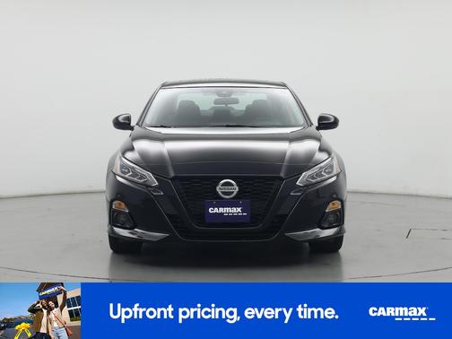 2022 Nissan Altima SR