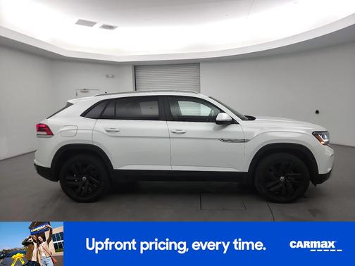 2022 Volkswagen Atlas Cross Sport SE w/Tech