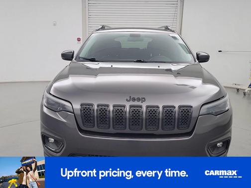 Gray 2019 Jeep Cherokee Altitude