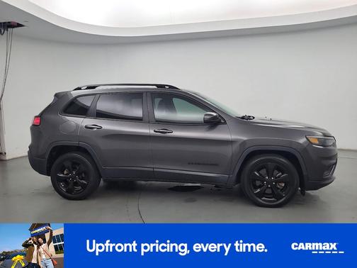 Gray 2019 Jeep Cherokee Altitude