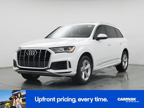 White 2022 Audi Q7 Premium