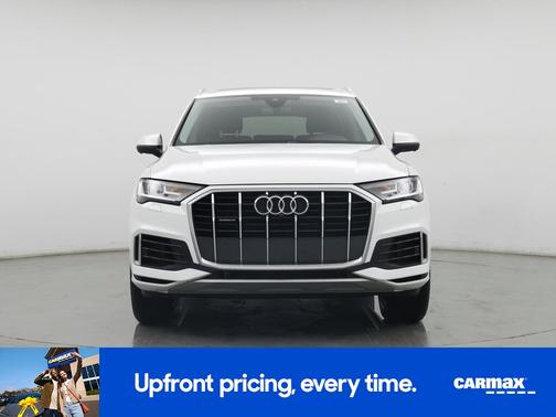 White 2022 Audi Q7 Premium