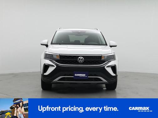 White 2023 Volkswagen Taos SE