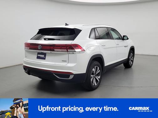 2024 Volkswagen Atlas Cross Sport SEL R-Line