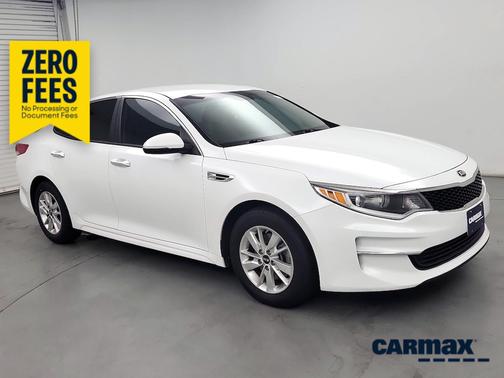 White 2018 Kia Optima LX